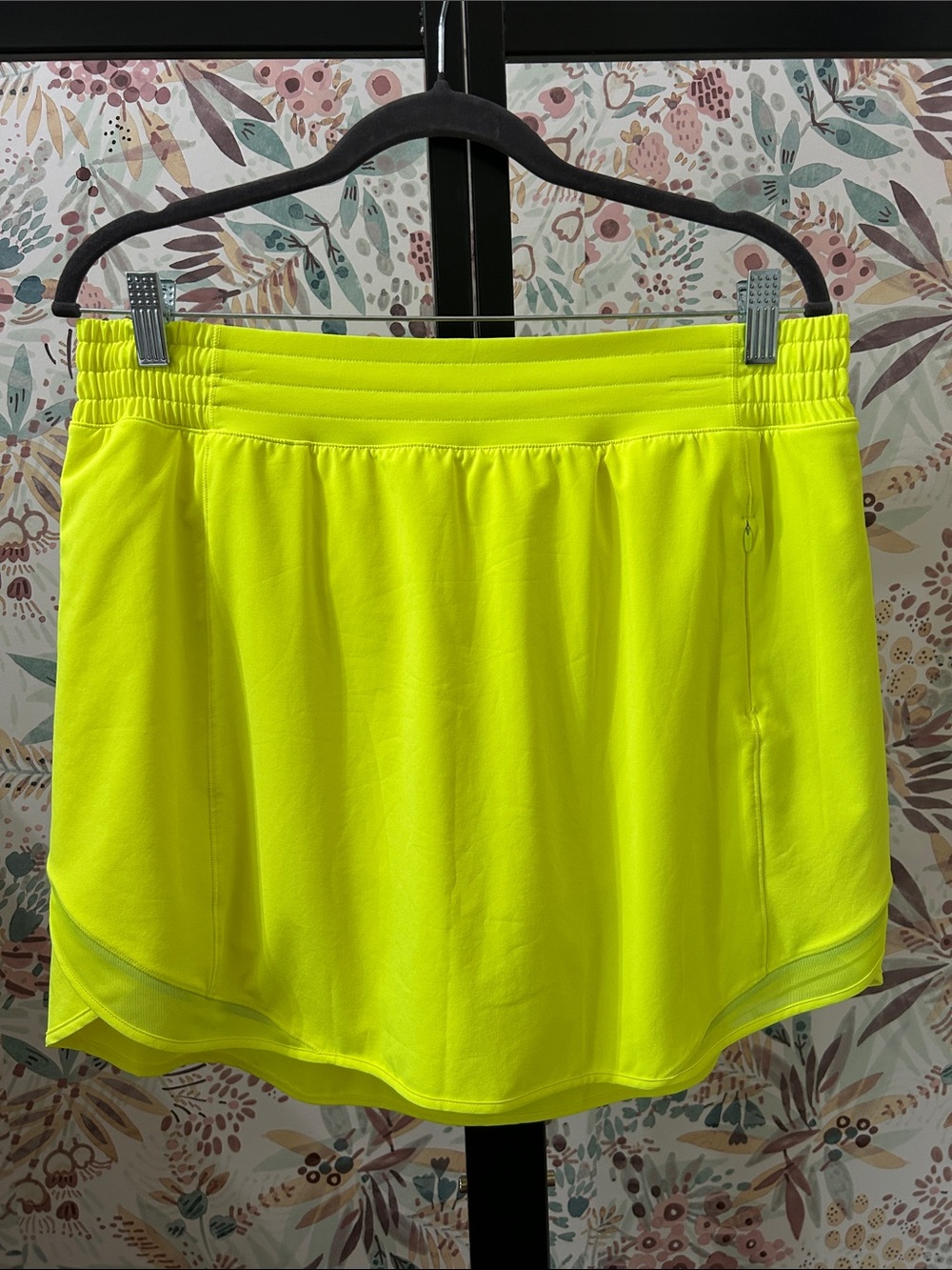 Lululemon Hotty Hot High Rise Athletic Skirt *long Highlight Yellow Sz 12 Large - Picture 3 of 8